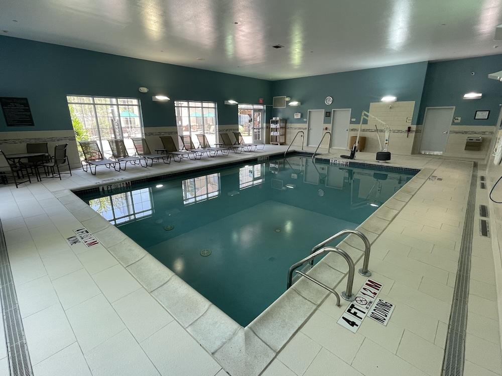 Homewood Suites By Hilton York Bagian luar foto